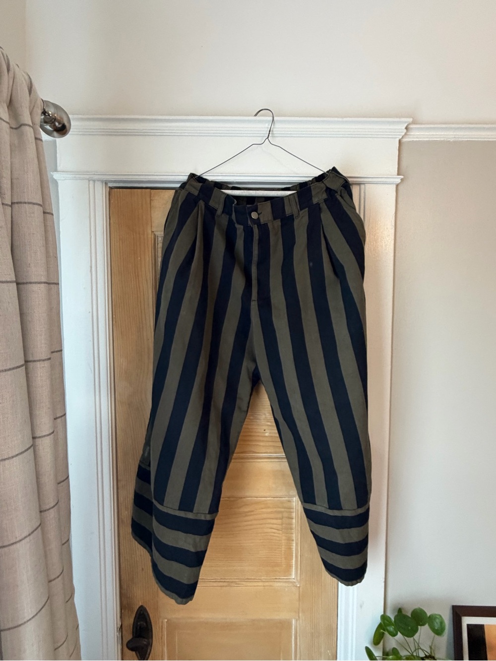 Beyond Nine medium Blair jeans in olive and black stripe, size medium - Picture 1 of 2